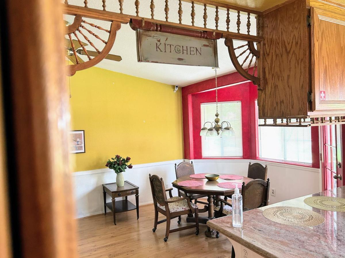 Vineyard Vista Suite With Tv And Private Bathroom Hemet Exteriör bild