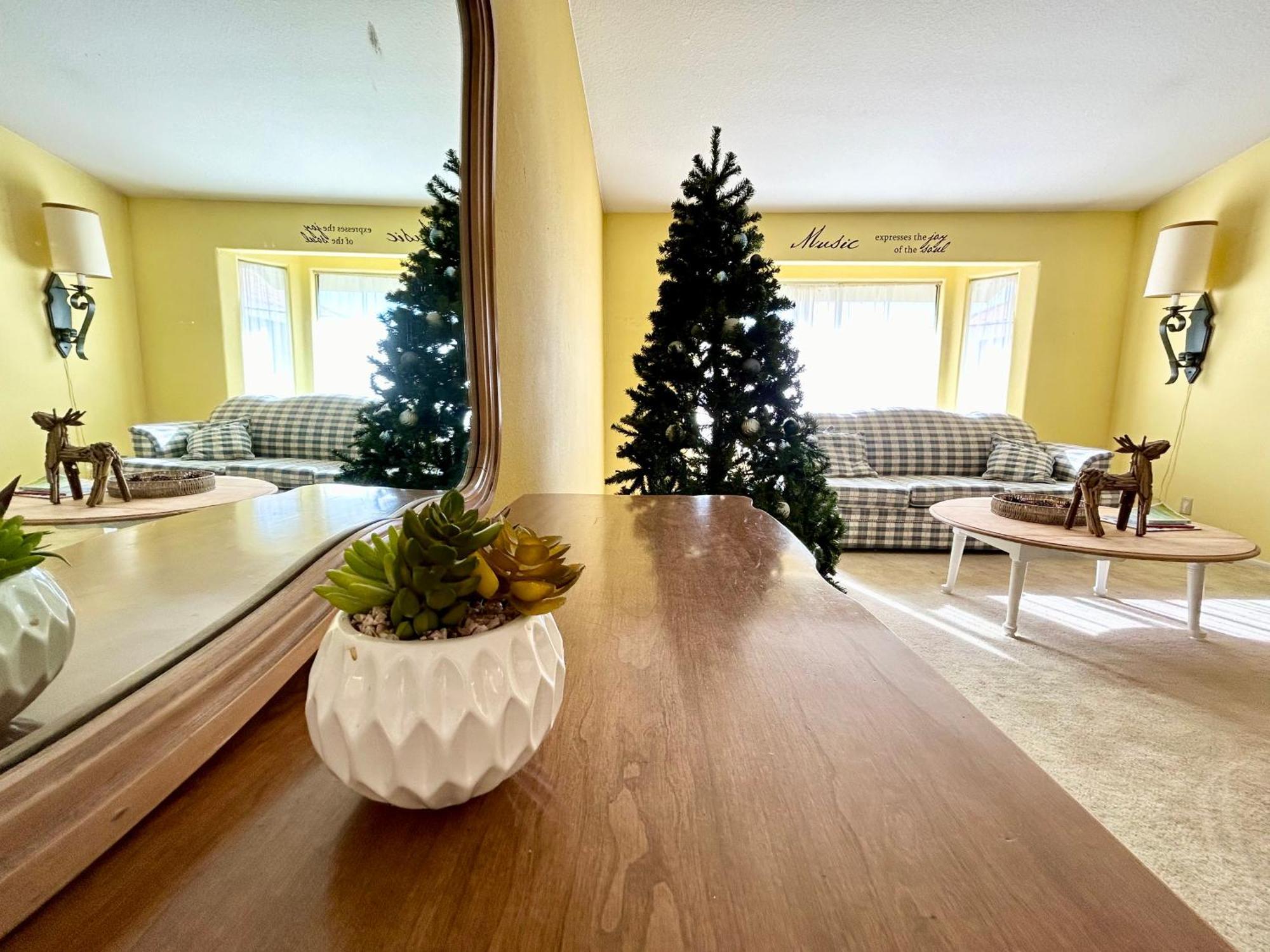 Vineyard Vista Suite With Tv And Private Bathroom Hemet Exteriör bild